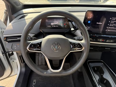 Used 2023 Volkswagen ID.4 Pro S image 11