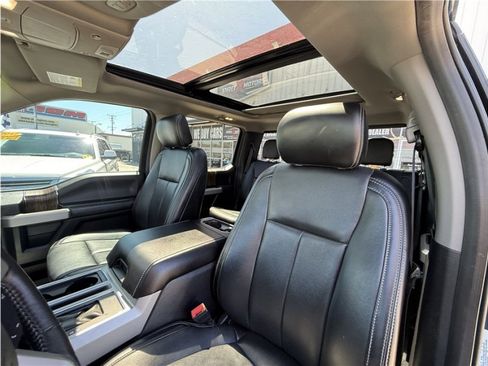 Used 2018 Ford F150 Lariat w/ Equipment Group 502A Luxury AWD/4WD image 22