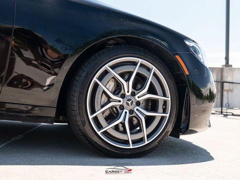 Used 2021 Mercedes-Benz E 350 4MATIC Sedan w/ Premium Package image 9