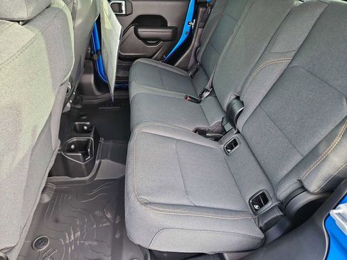 New 2026 Jeep Gladiator Sport image 18