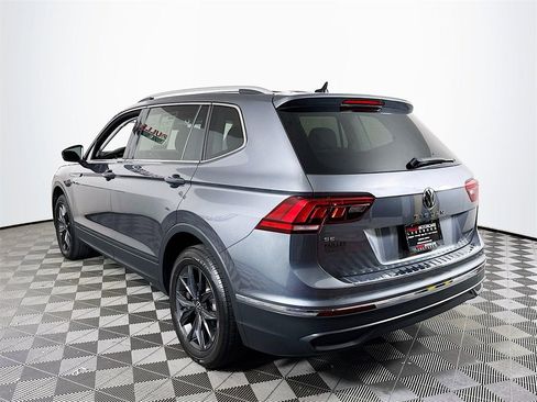 Used 2023 Volkswagen Tiguan SE image 5