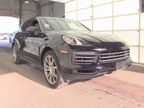 Used 2019 Porsche Cayenne image 3