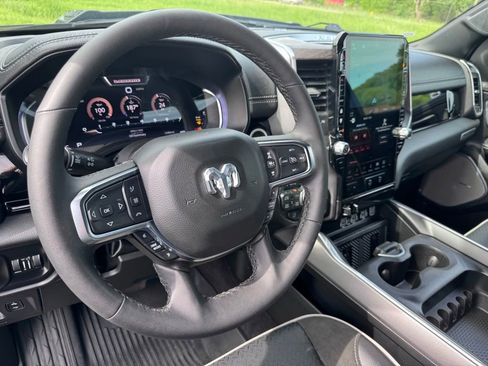 Used 2025 RAM 1500 Laramie w/ Night Edition AWD/4WD image 32