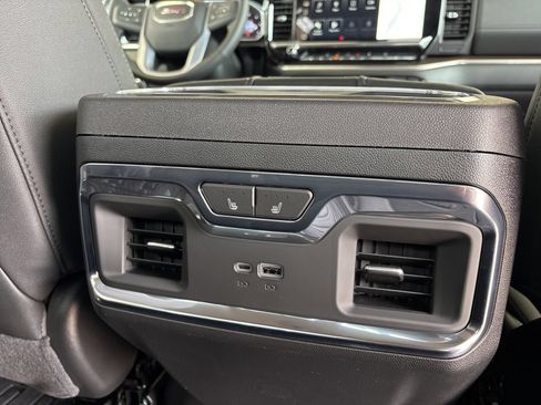 New 2026 GMC Sierra 1500 SLT AWD/4WD image 19