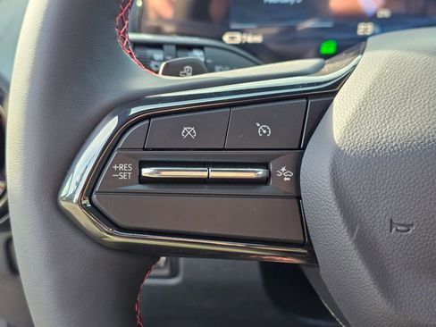 New 2026 Chevrolet Equinox EV RS FWD image 34