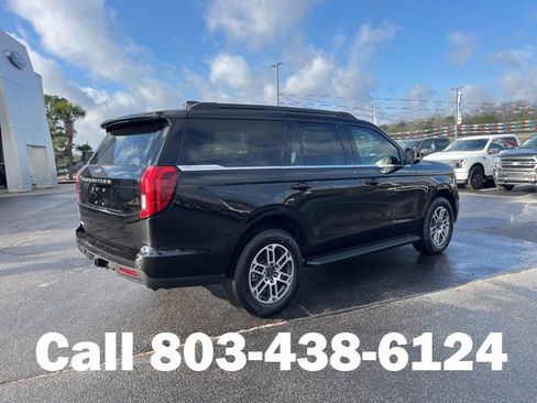 New 2025 Ford Expedition Active image 3