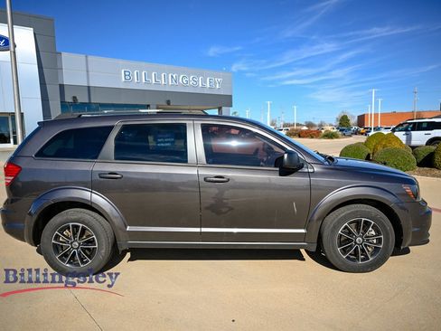 Used 2018 Dodge Journey SE w/ Popular Equipment Group image 8