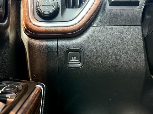 Certified 2019 Chevrolet Silverado 1500 High Country w/ High Country Premium Package AWD/4WD image 42