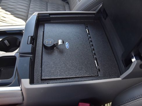 Used 2026 Ford F450 Platinum w/ Platinum Plus Package image 32