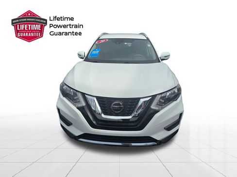 Used 2020 Nissan Rogue SV FWD image 4