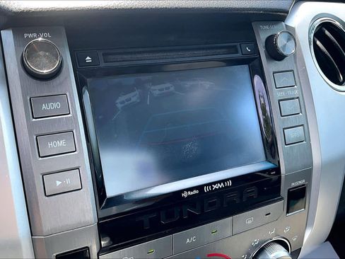 Used 2017 Toyota Tundra SR5 w/ SR5 Upgrade Package AWD/4WD image 26