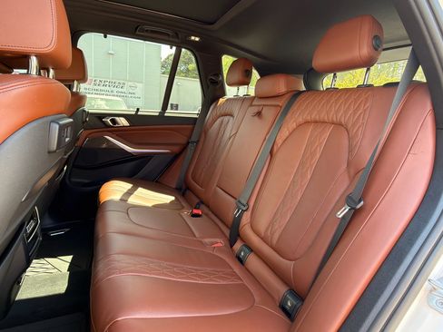 Used 2022 BMW X5 sDrive40i w/ M Sport Package image 20