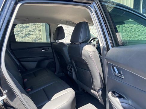 Used 2025 Nissan Murano SV FWD image 12