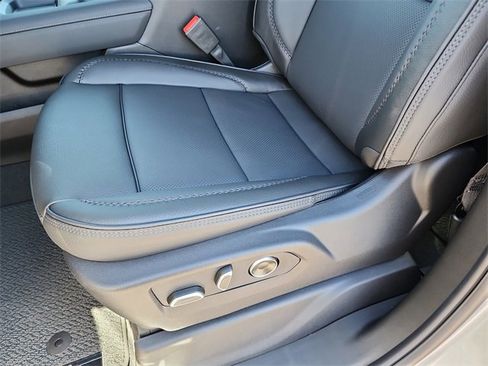 New 2026 GMC Sierra 2500 Denali w/ Denali Reserve Package image 19