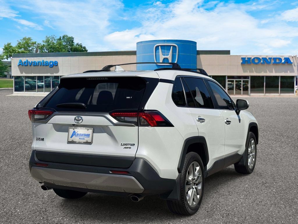 Used 2025 Toyota RAV4 Limited w/ Weather Package AWD/4WD image 3