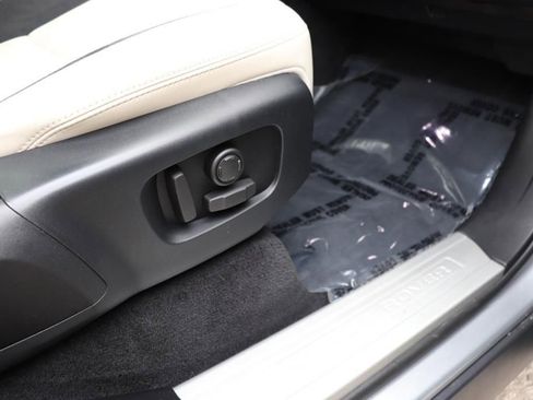 Used 2019 Land Rover Range Rover Sport Supercharged image 32