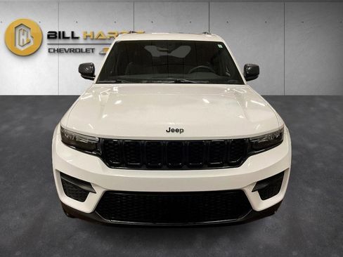 Used 2023 Jeep Grand Cherokee Altitude image 8