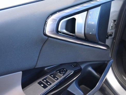 New 2026 BMW X3 xDrive30 w/ Premium Package image 12