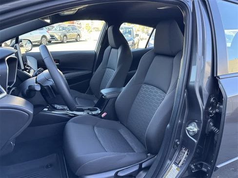 Used 2023 Toyota Corolla SE image 11