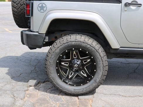 Used 2014 Jeep Wrangler Sport image 43