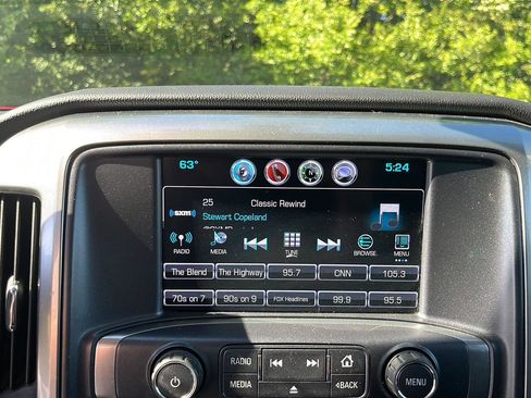 Used 2018 Chevrolet Silverado 1500 LT w/ All Star Edition AWD/4WD image 16