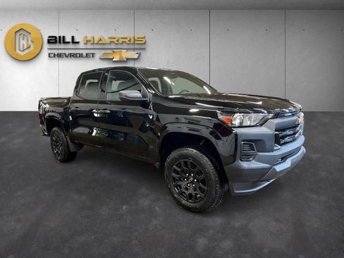 New 2026 Chevrolet Colorado W/T w/ WT Custom Package image 9