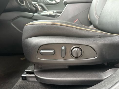 Certified 2022 Chevrolet Blazer Premier image 12