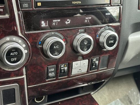 Used 2011 Toyota Sequoia Limited image 20