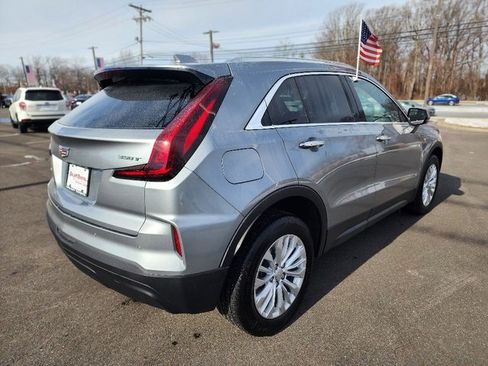 Used 2024 Cadillac XT4 Luxury image 7