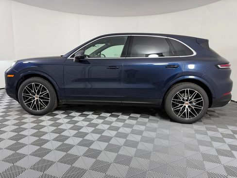 Certified 2026 Porsche Cayenne AWD/4WD image 2