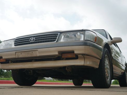 Used 1991 Toyota Cressida RWD image 4