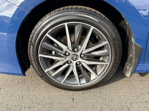 Used 2024 Toyota Camry XLE w/ Cold Weather Package image 10