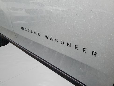 New 2026 Jeep Grand Wagoneer Limited image 7