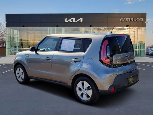 Used 2016 Kia Soul FWD image 3