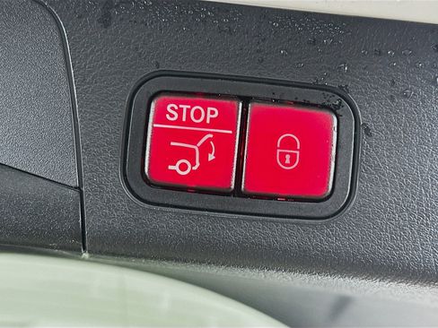 Used 2024 Mercedes-Benz EQB 250+ image 29