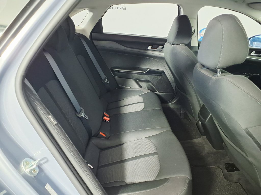 Used 2021 Kia K5 LX FWD image 11