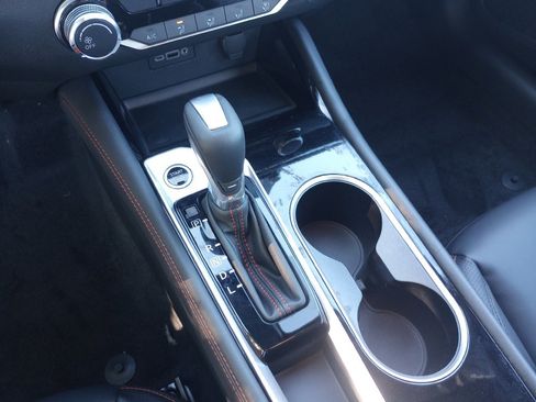 New 2025 Nissan Altima 2.5 SR image 19