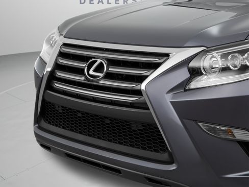 Used 2016 Lexus GX 460 w/ Premium Package AWD/4WD image 67