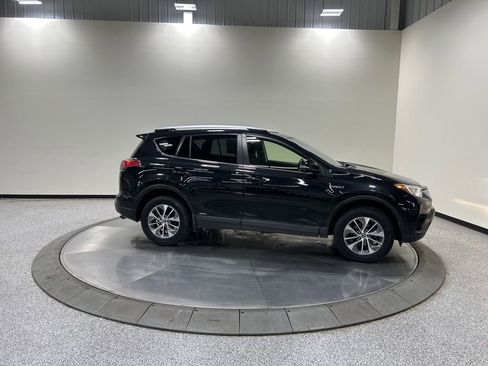 Used 2016 Toyota RAV4 XLE w/ Convenience Package AWD/4WD image 6