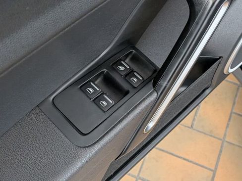 Used 2019 Volkswagen Beetle 2.0T Final Edition SEL image 18