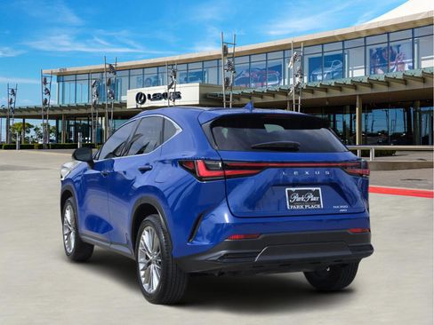 Used 2025 Lexus NX 350 AWD w/ Accessory Package (2T) image 4