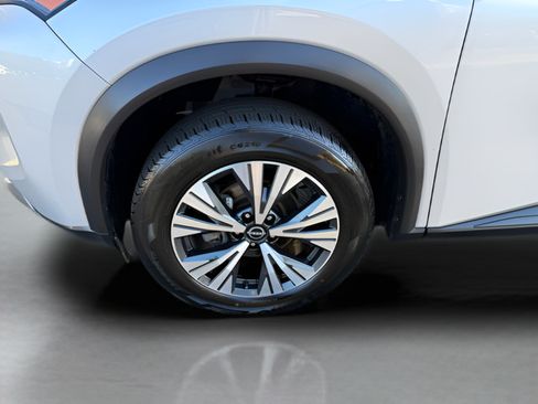 Used 2023 Nissan Rogue SV AWD/4WD image 22