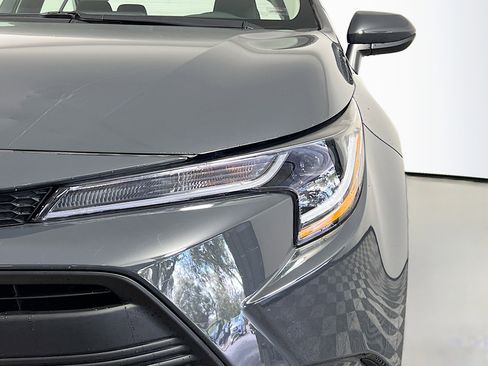 Used 2024 Toyota Corolla LE image 12