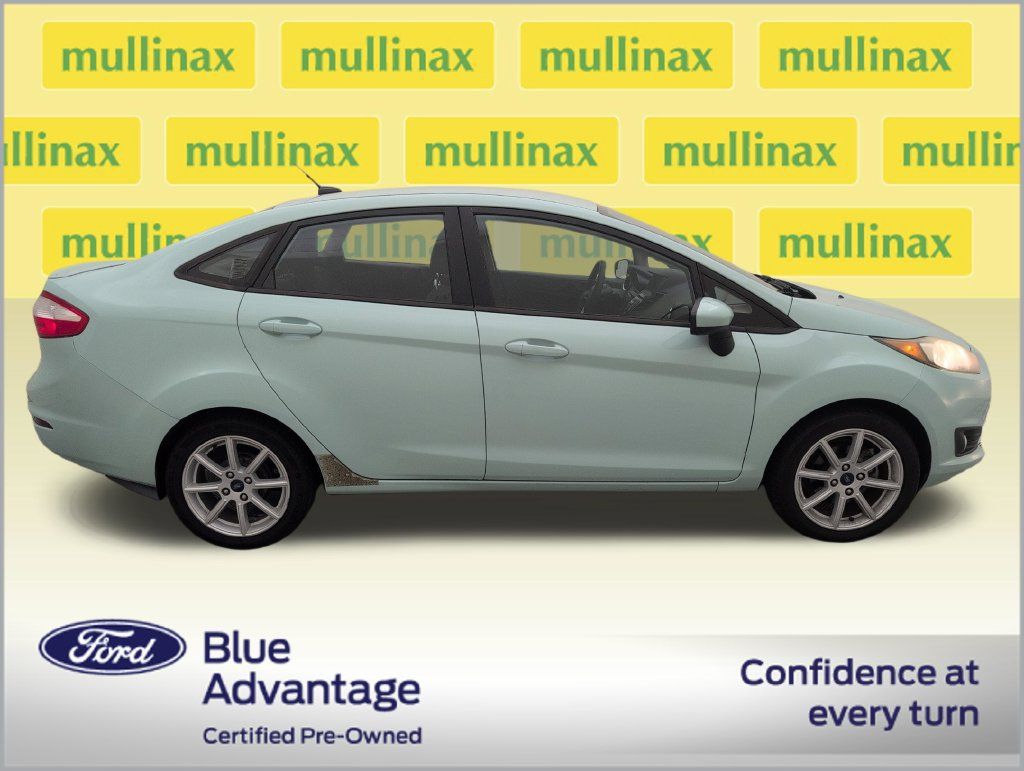 Used 2017 Ford Fiesta SE w/ Equipment Group 201A FWD image 2