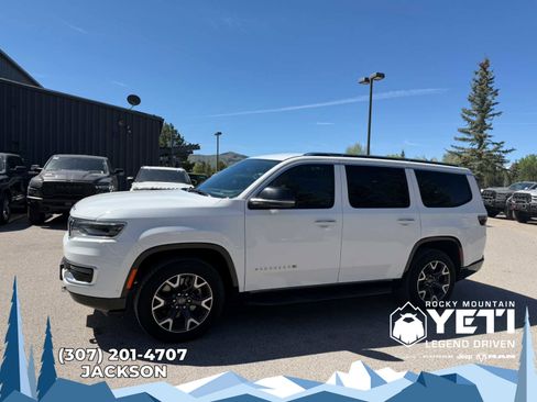 Used 2023 Jeep Wagoneer Series III w/ Preferred Equipment Group AWD/4WD image 1