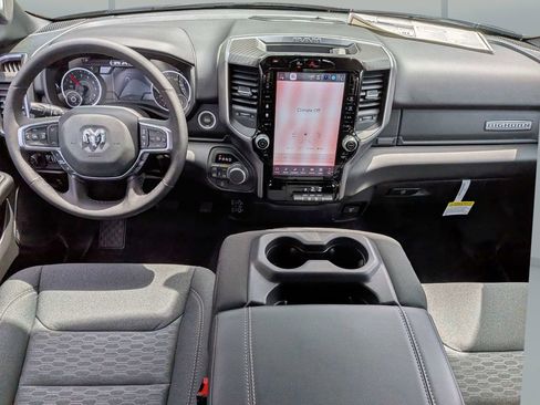 New 2026 RAM 1500 4x4 Crew Cab image 15