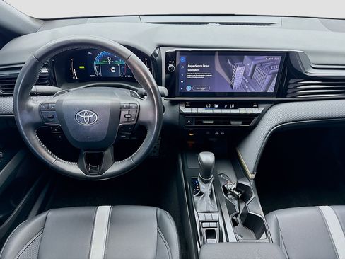 Used 2025 Toyota Camry SE w/ Multimedia Upgrade Package FWD image 14