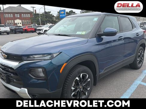 Used 2021 Chevrolet TrailBlazer LT w/ Convenience Package AWD/4WD image 1