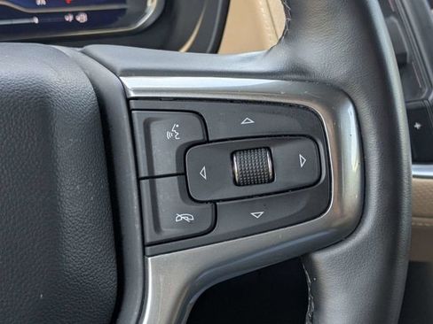 Used 2024 Chevrolet Suburban Premier RWD image 21