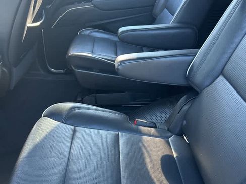 Used 2021 Cadillac Escalade ESV Premium Luxury w/ LPO, Radiant Package image 6